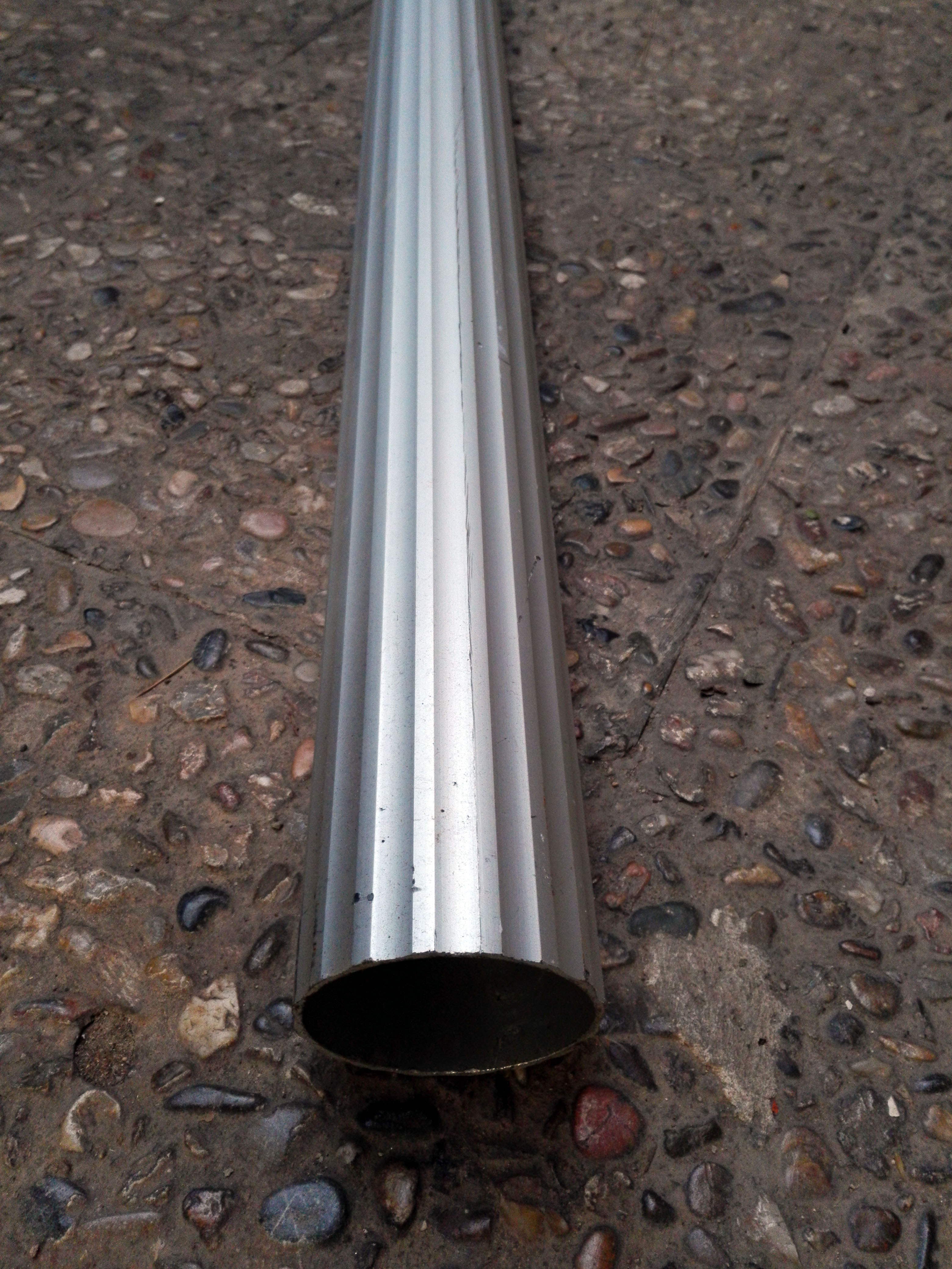poste señalitica urbano aluminio alt.380 Ø int 7 (18eu.) 1u